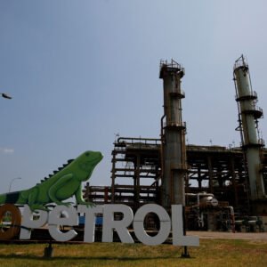 Colombia invests up to $700 million in SAF production plant to decarbonize aviation.